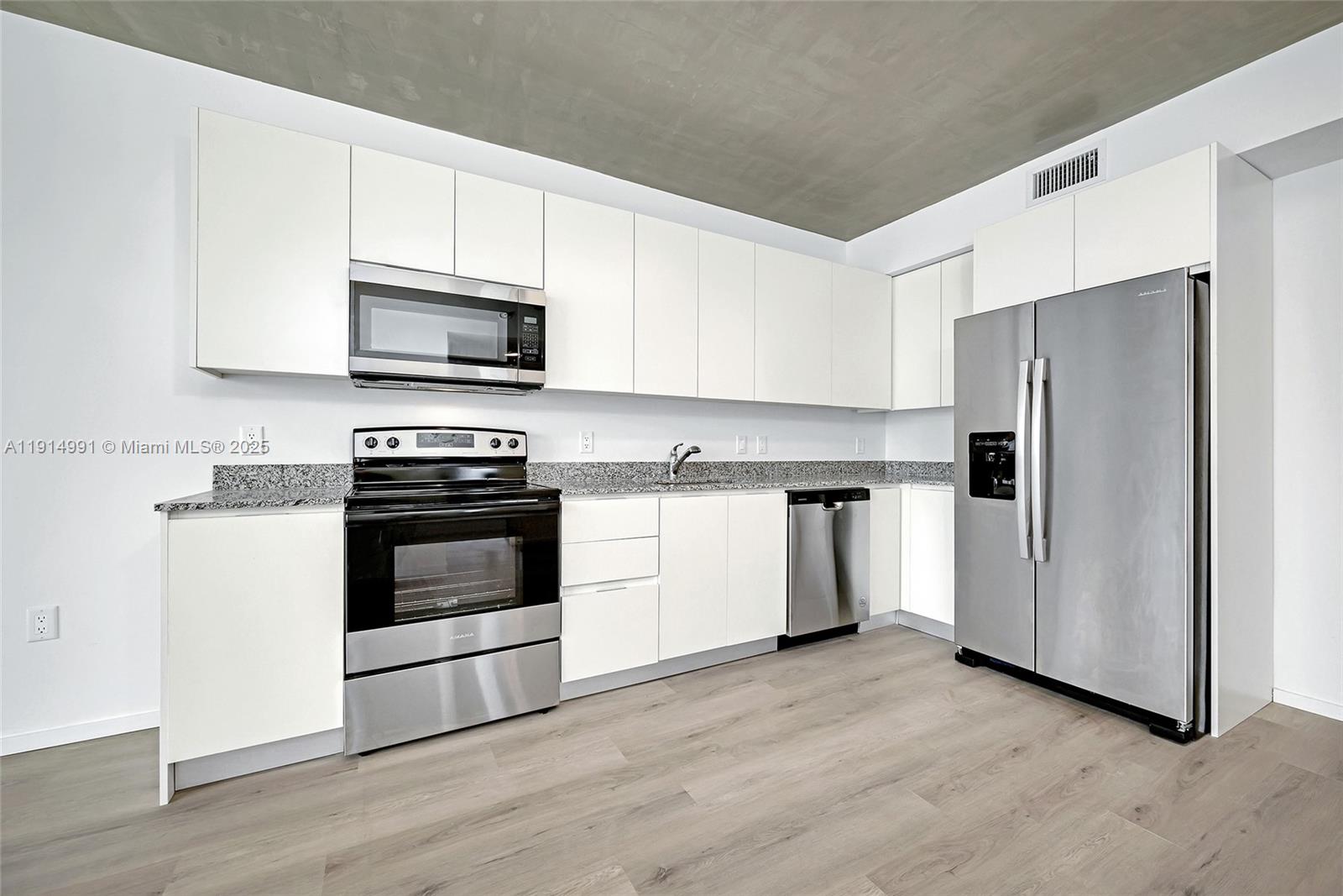 Griffin Park Residences - Residential Lease