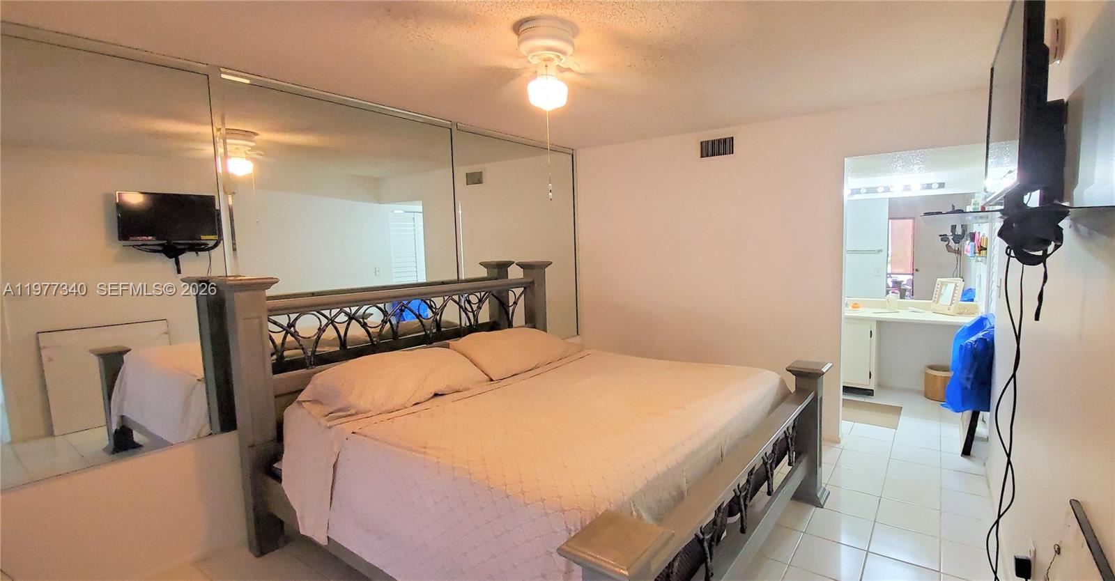 QUATRAINE CONDO I PH I - Residential