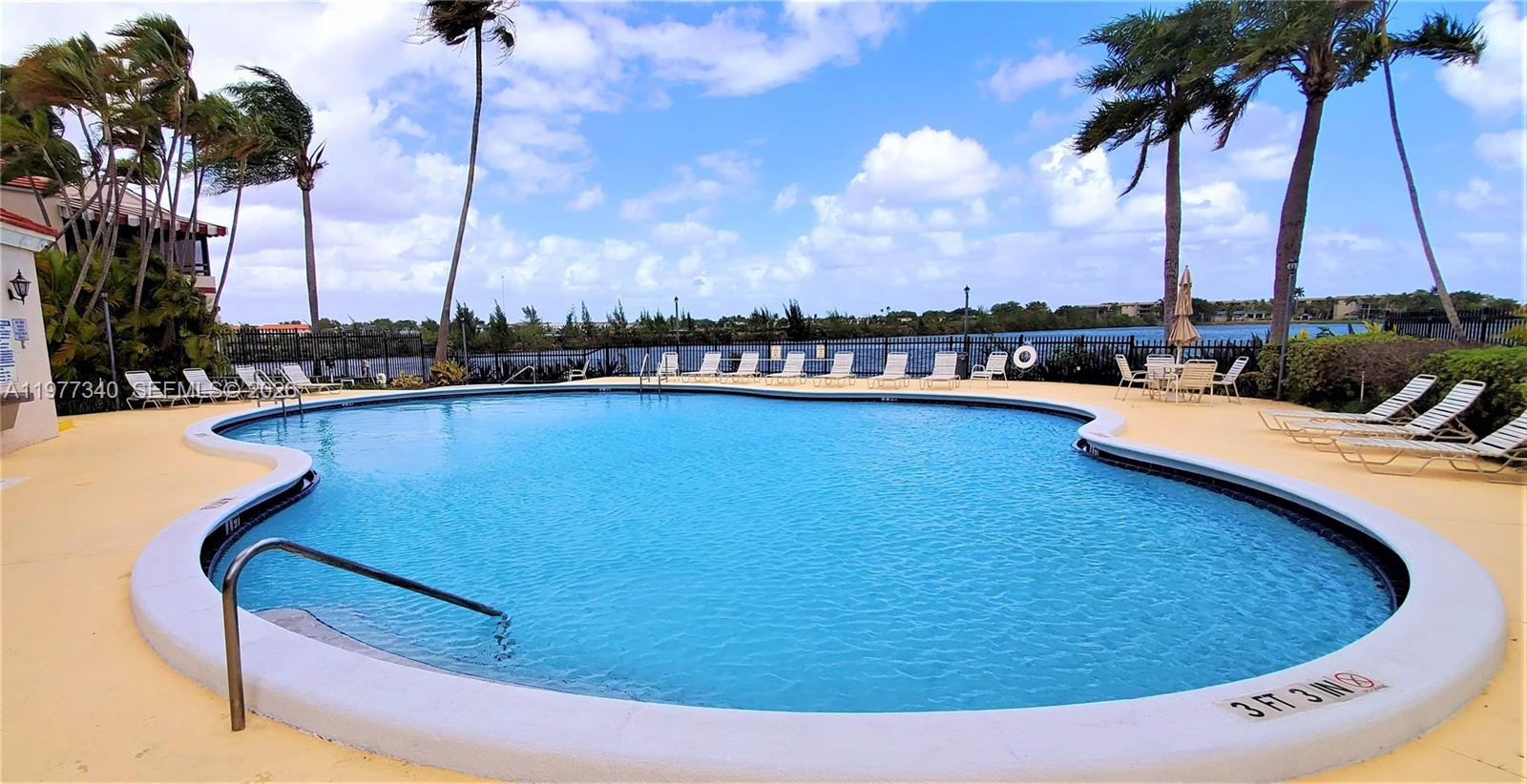 QUATRAINE CONDO I PH I - Residential