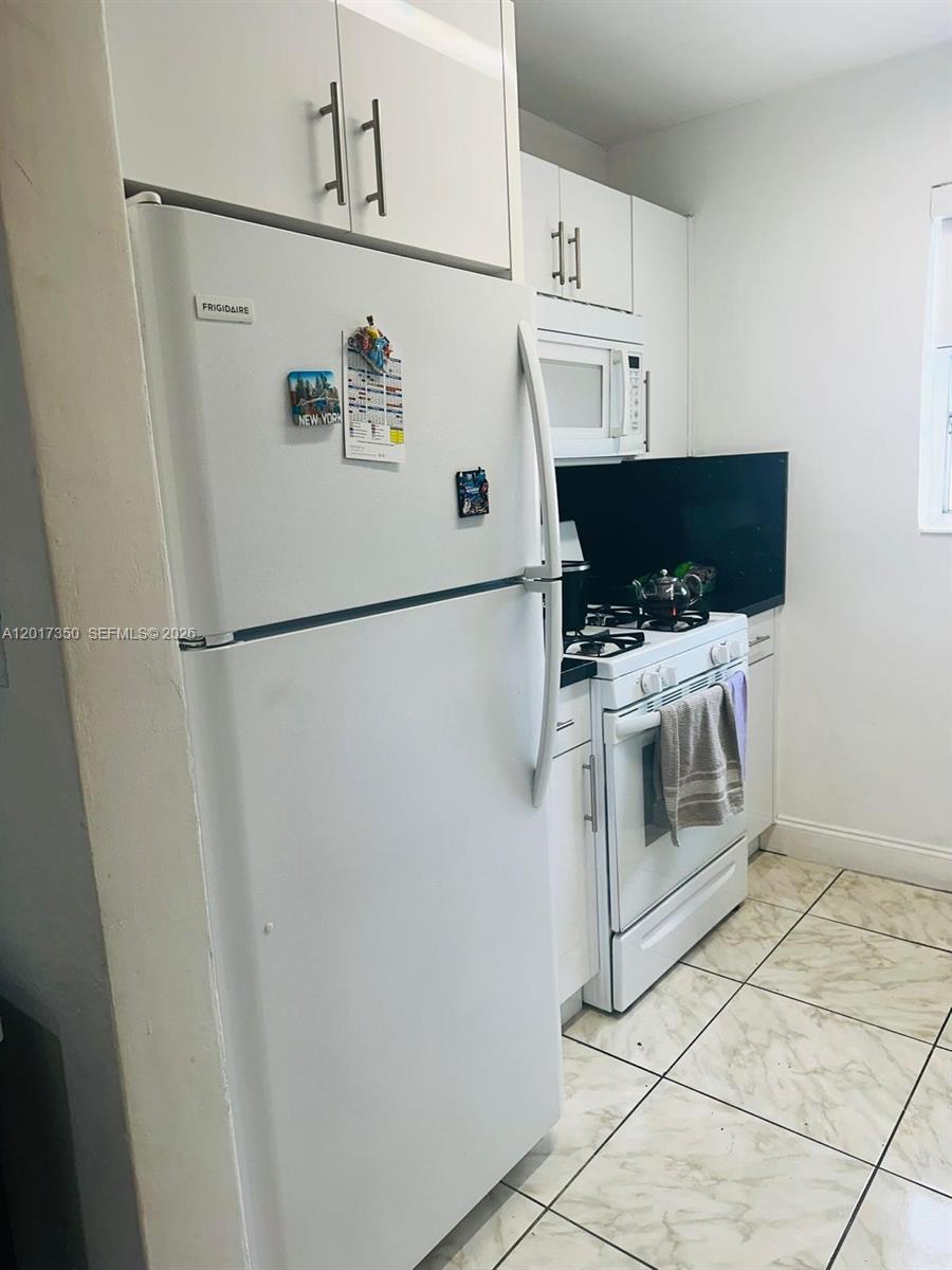 BIRD ROAD CONDO - Residential