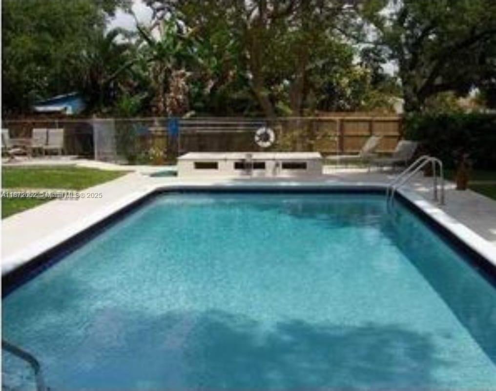 OAK TREE GARDEN CONDO - Residential Lease