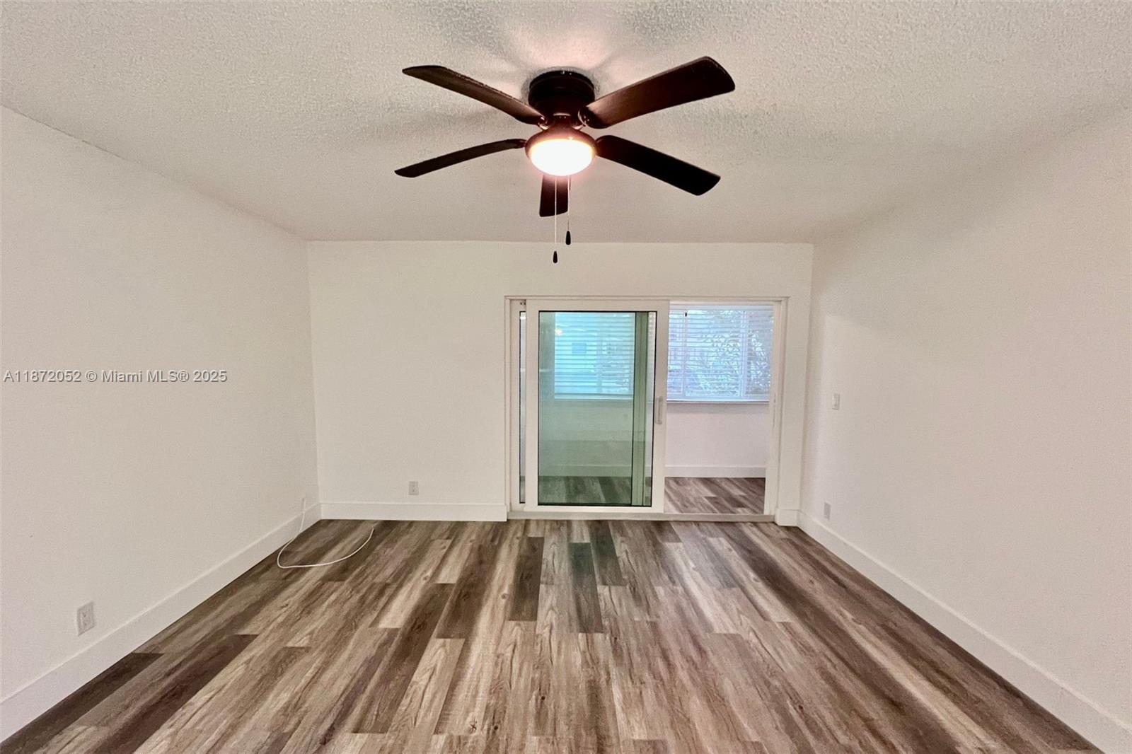 OAK TREE GARDEN CONDO - Residential Lease