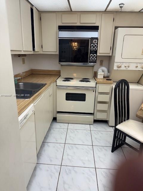 WINSTON TOWERS 700 CONDO - Residential