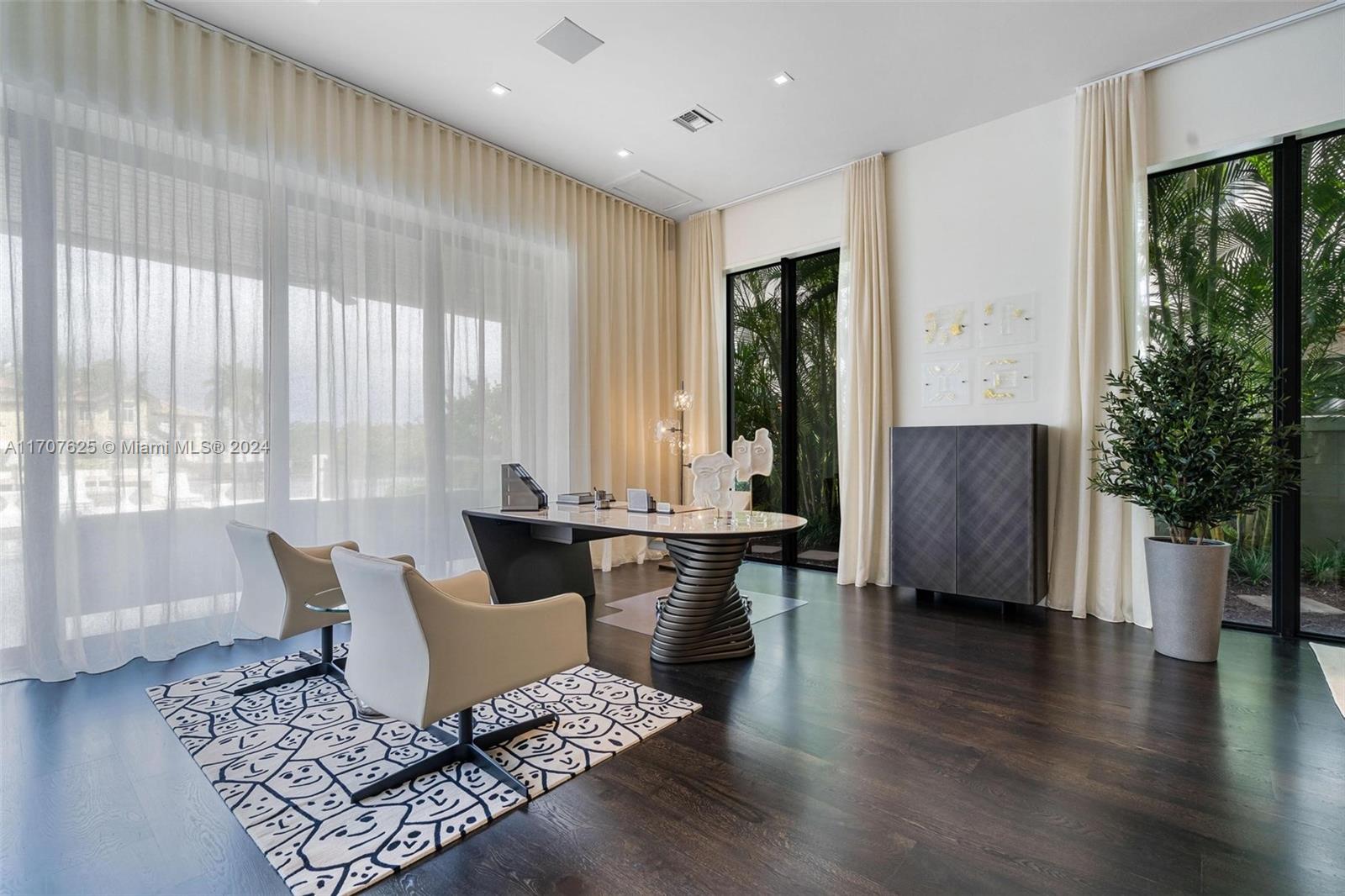 SANCTUARY - Residential