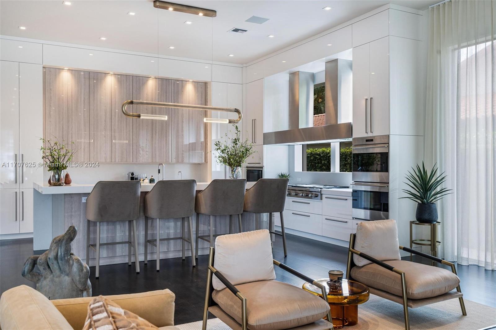 SANCTUARY - Residential