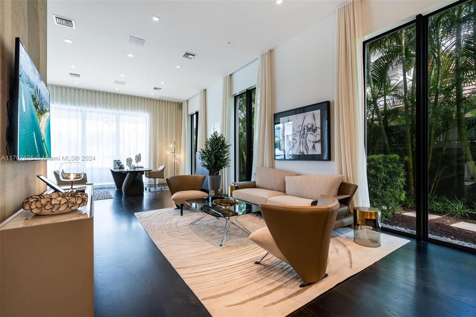 SANCTUARY - Residential