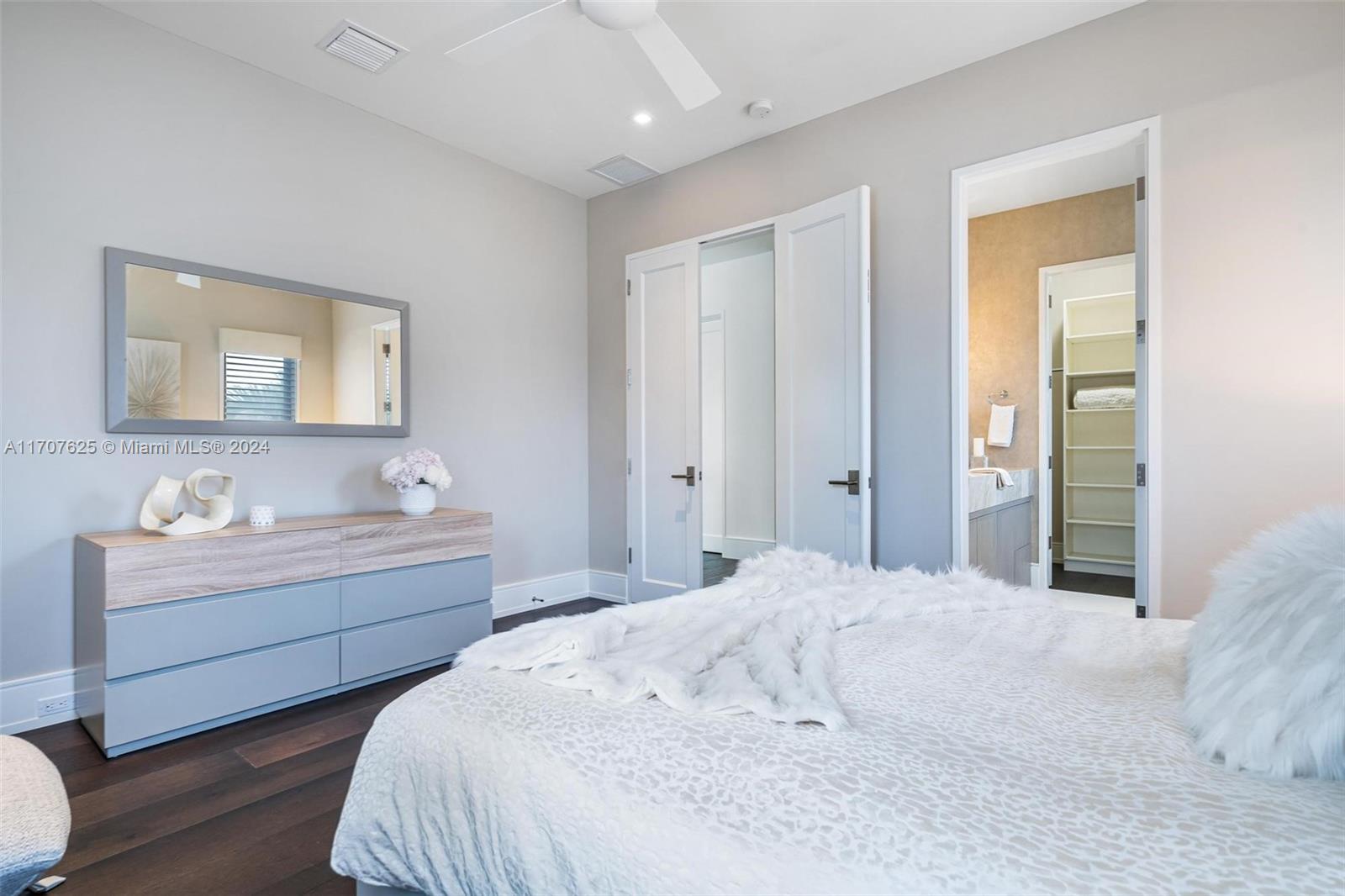 SANCTUARY - Residential