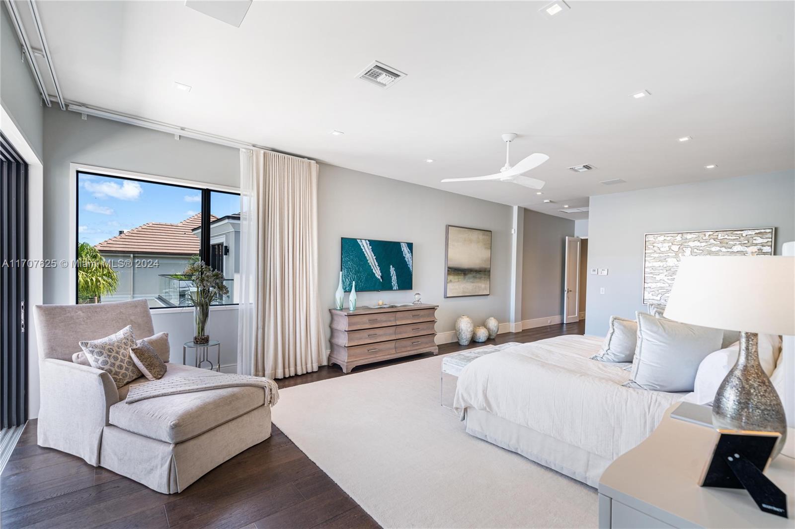 SANCTUARY - Residential