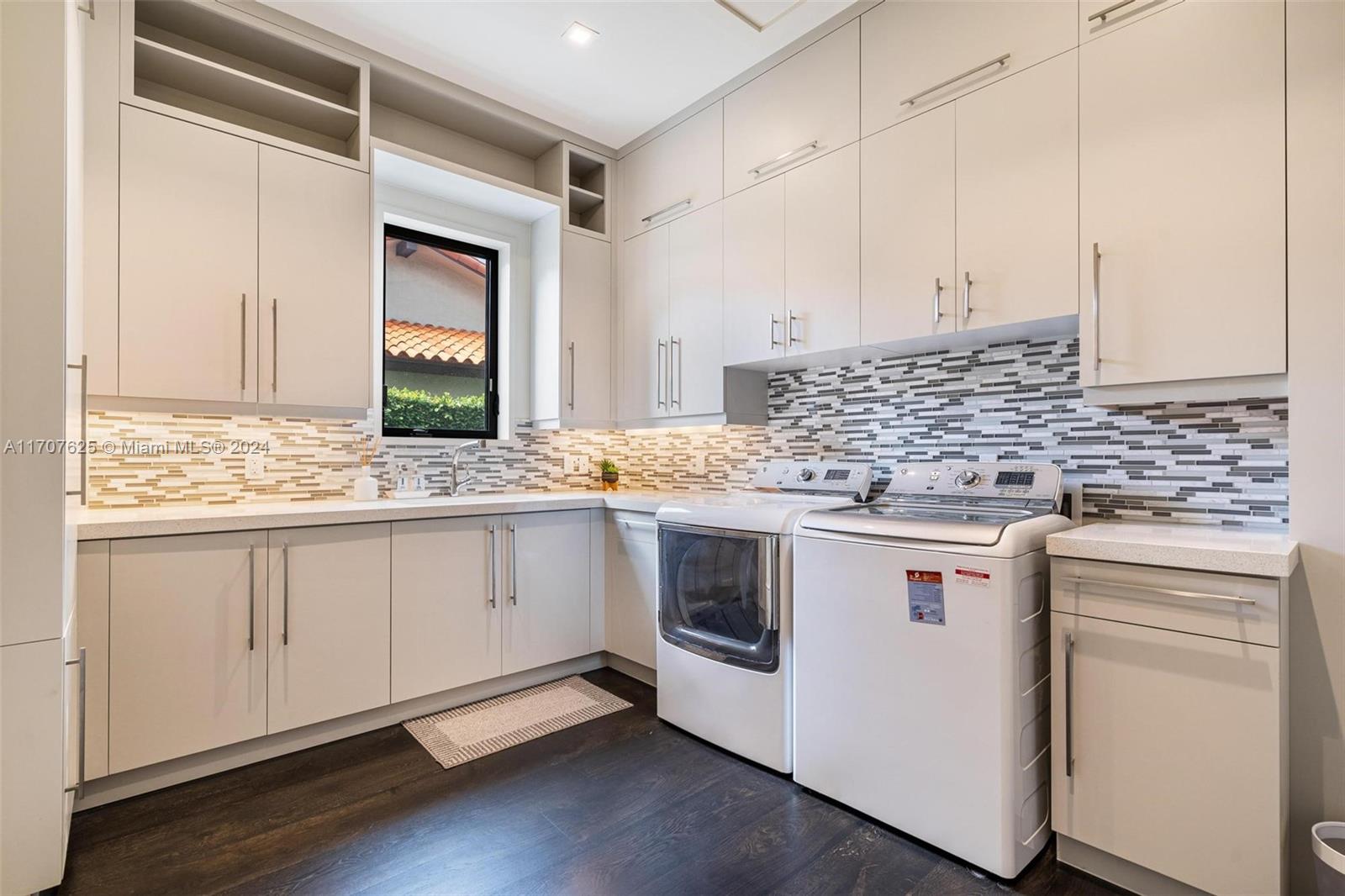 SANCTUARY - Residential