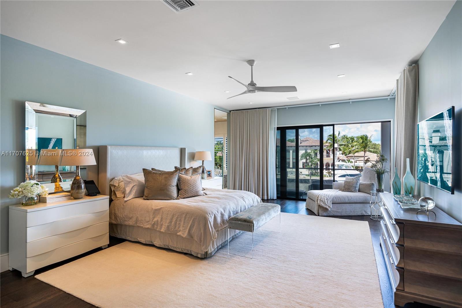 SANCTUARY - Residential