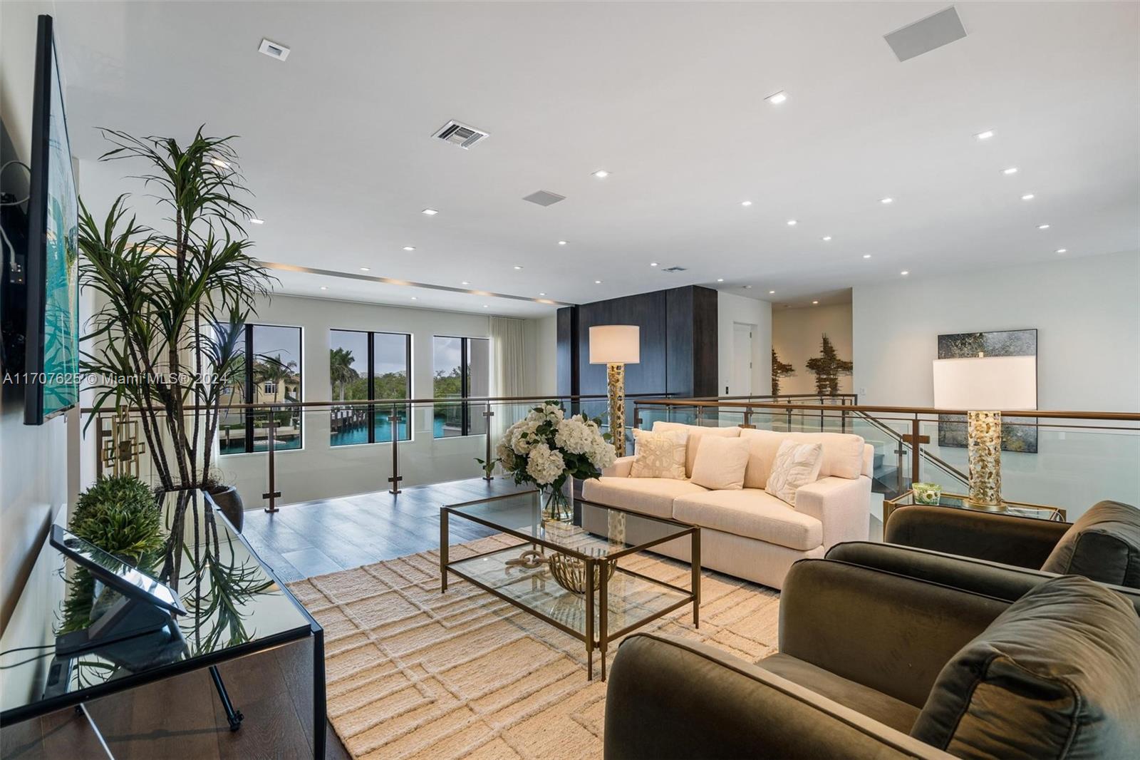 SANCTUARY - Residential