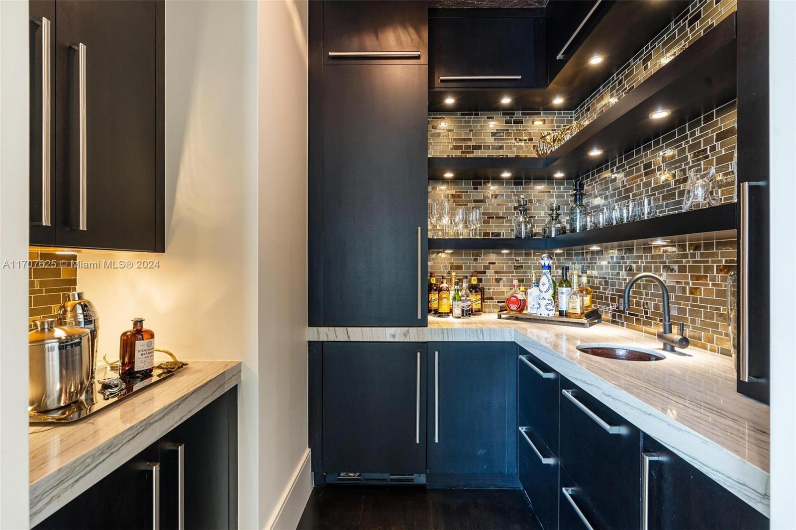 SANCTUARY - Residential