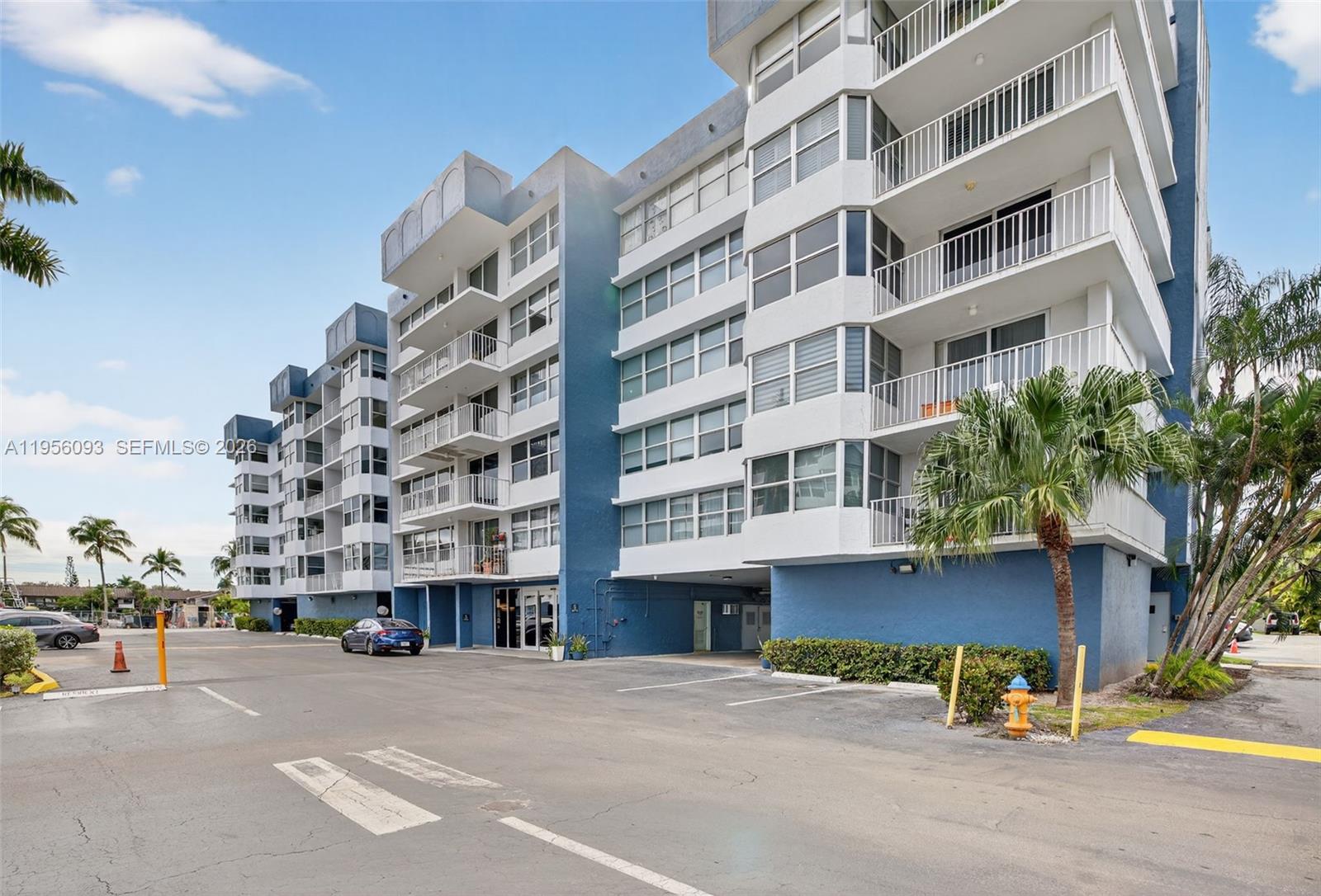 REEF WEST CONDO - Residential Lease