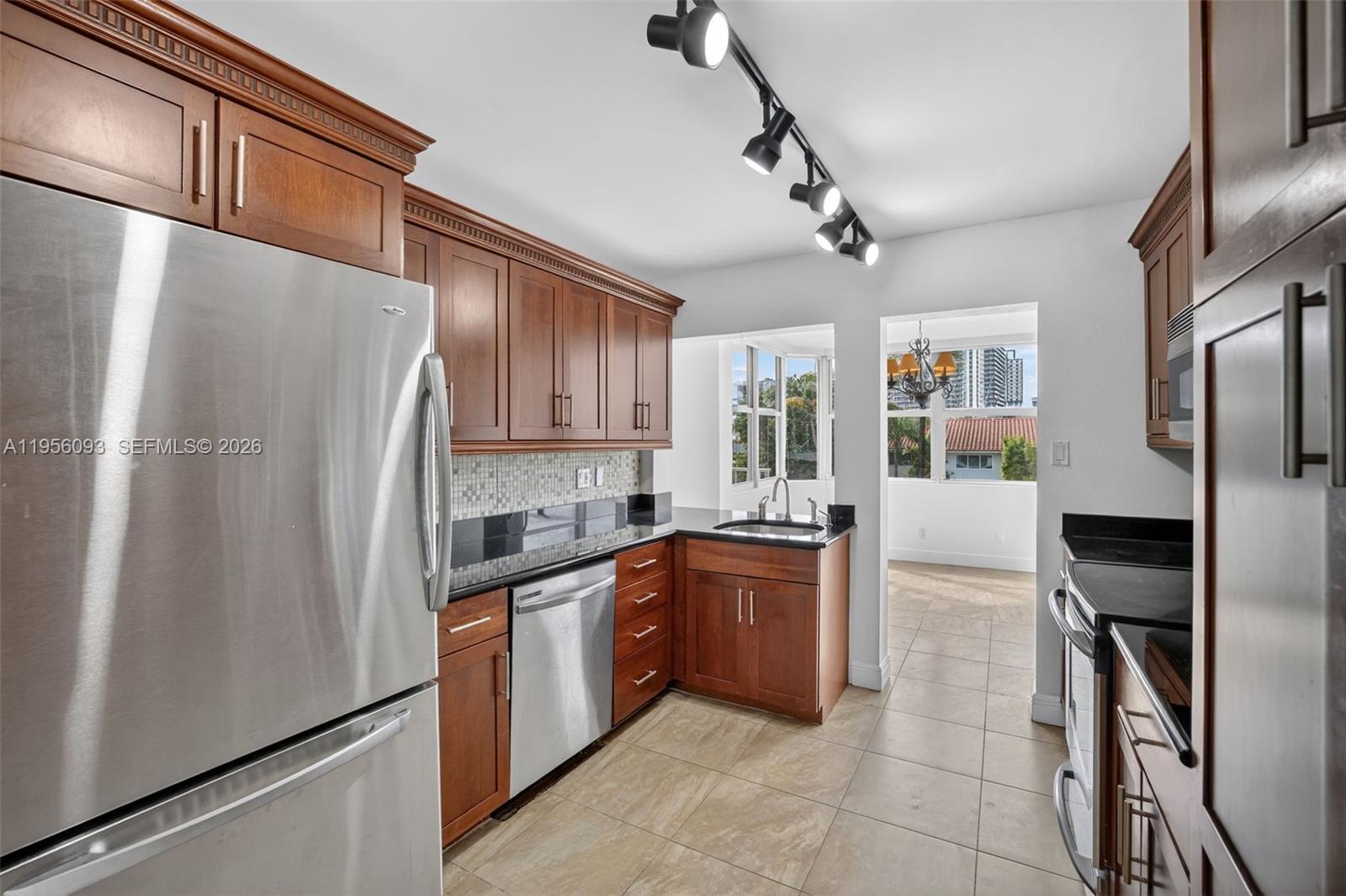 REEF WEST CONDO - Residential Lease