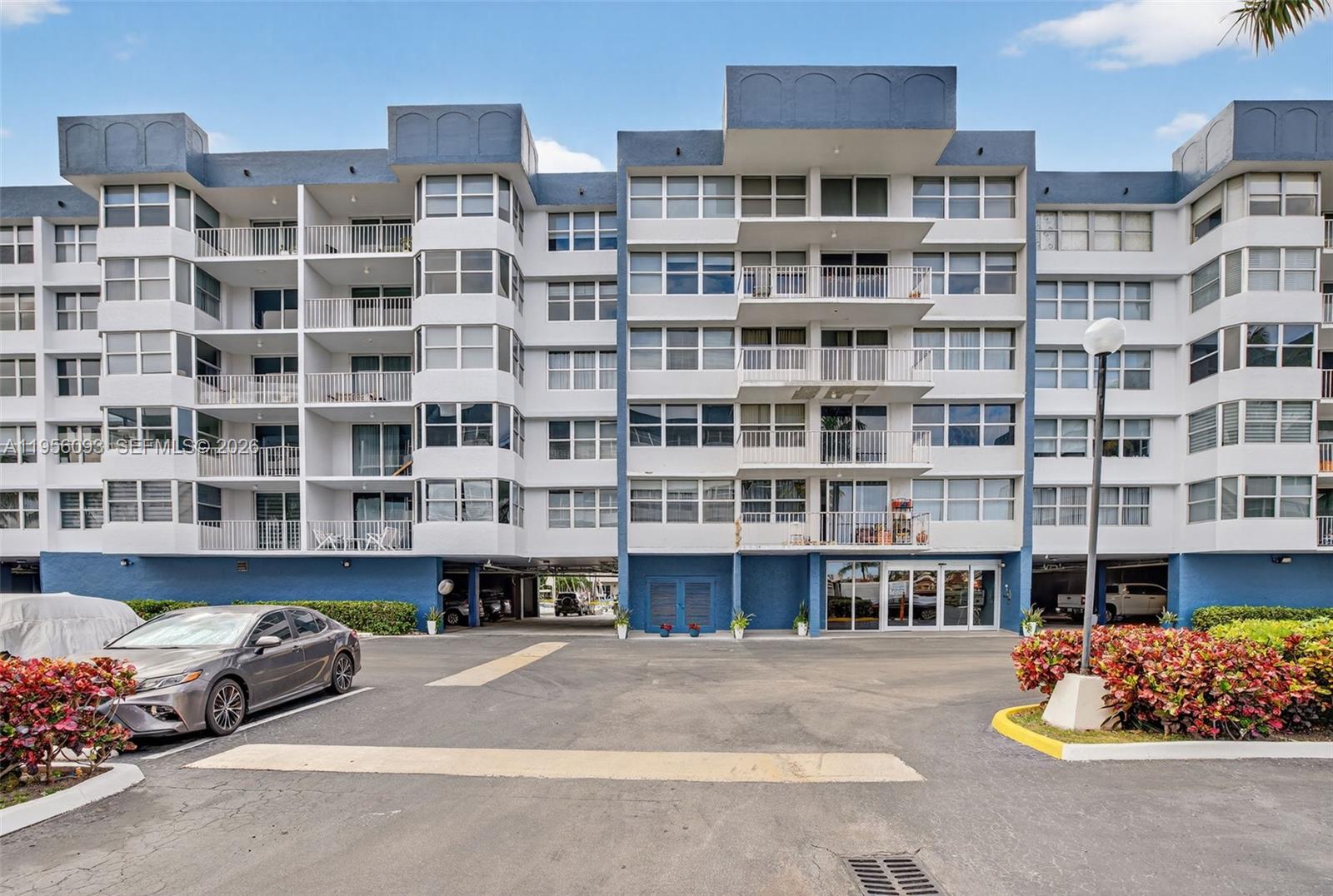 REEF WEST CONDO - Residential Lease