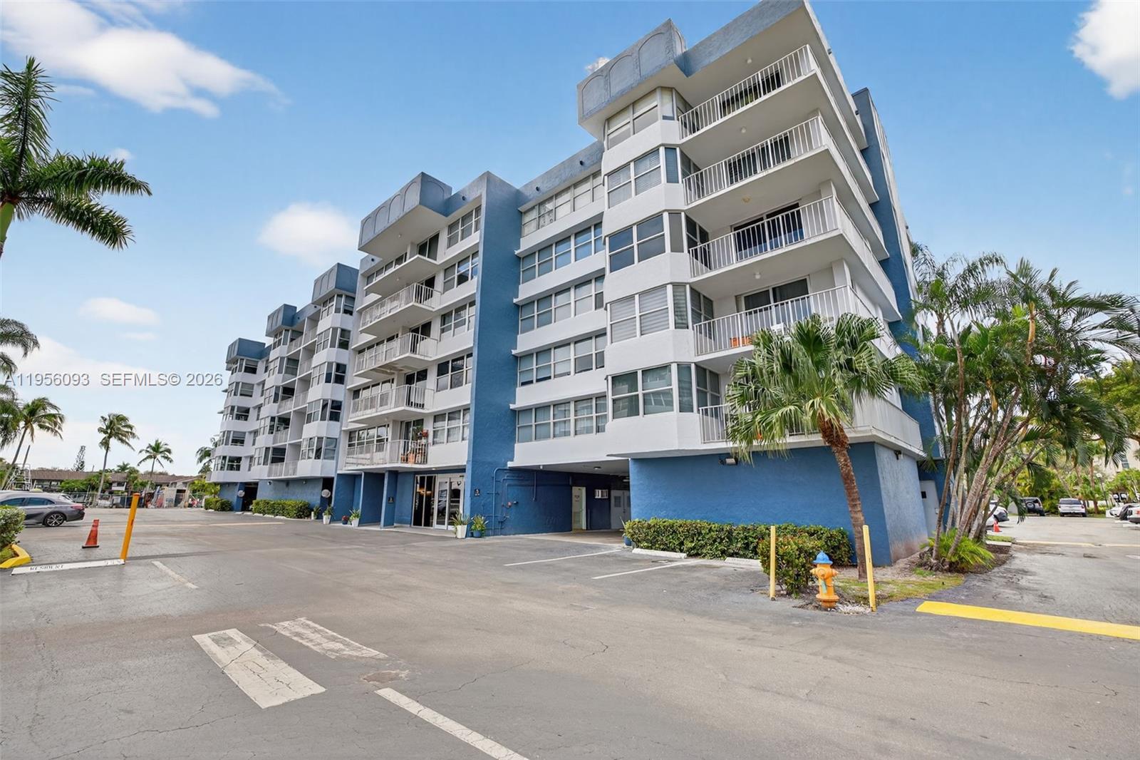 REEF WEST CONDO - Residential Lease