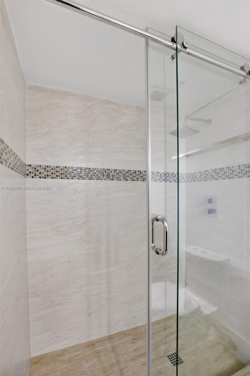 REEF WEST CONDO - Residential Lease