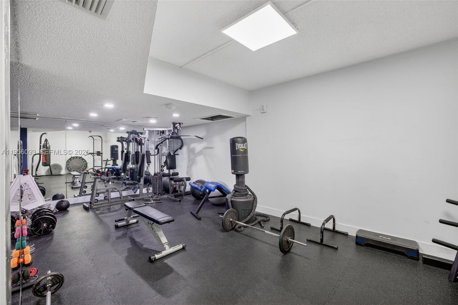REEF WEST CONDO - Residential Lease