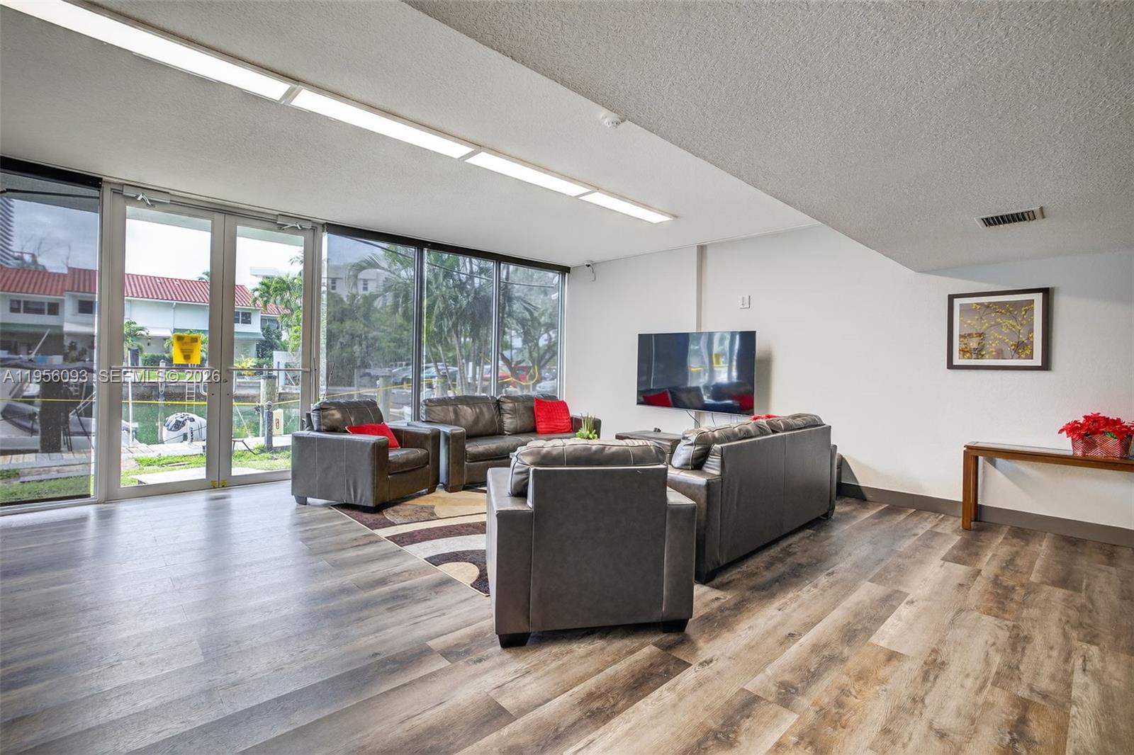 REEF WEST CONDO - Residential Lease