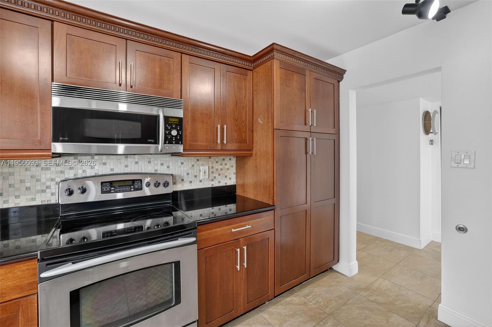 REEF WEST CONDO - Residential Lease