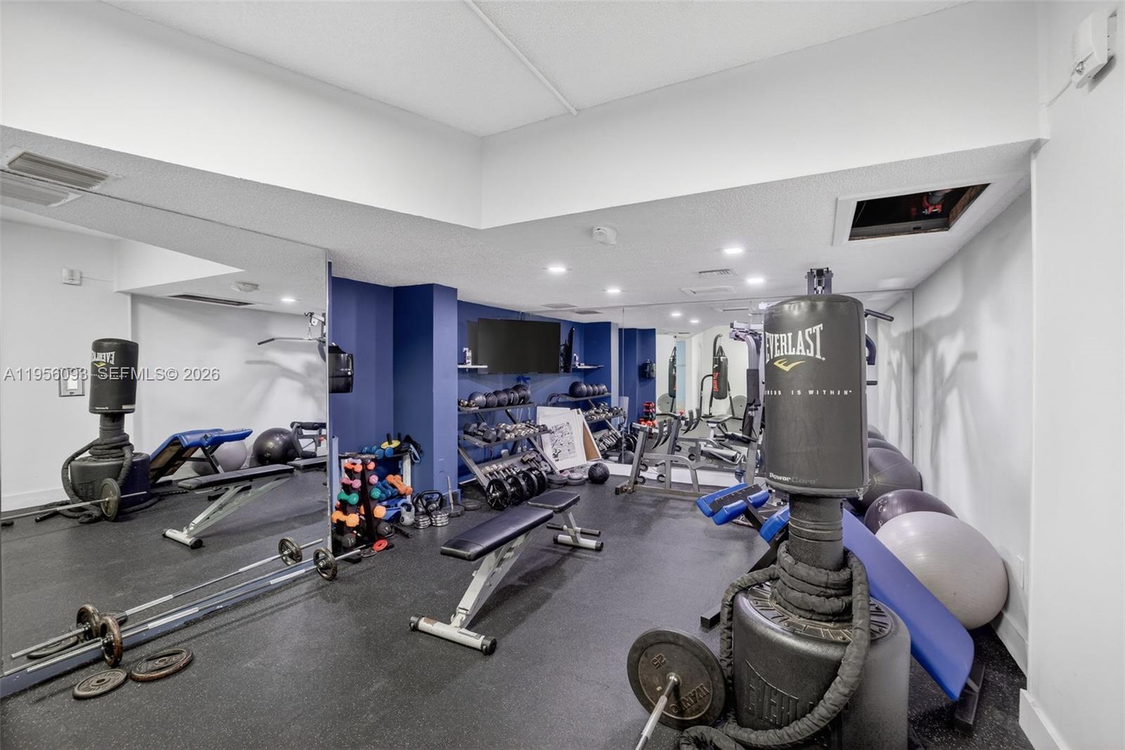 REEF WEST CONDO - Residential Lease