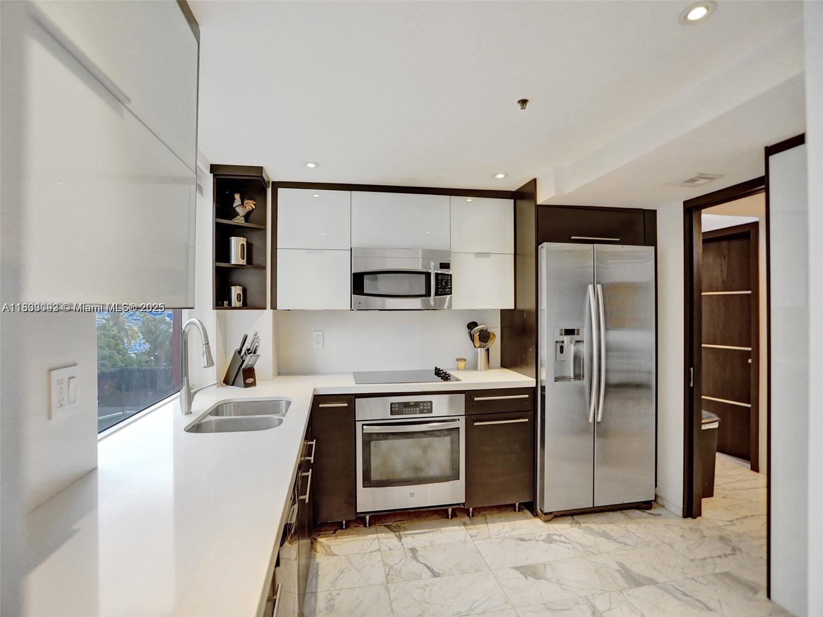 IMPERIAL AT BRICKELL COND - Residential