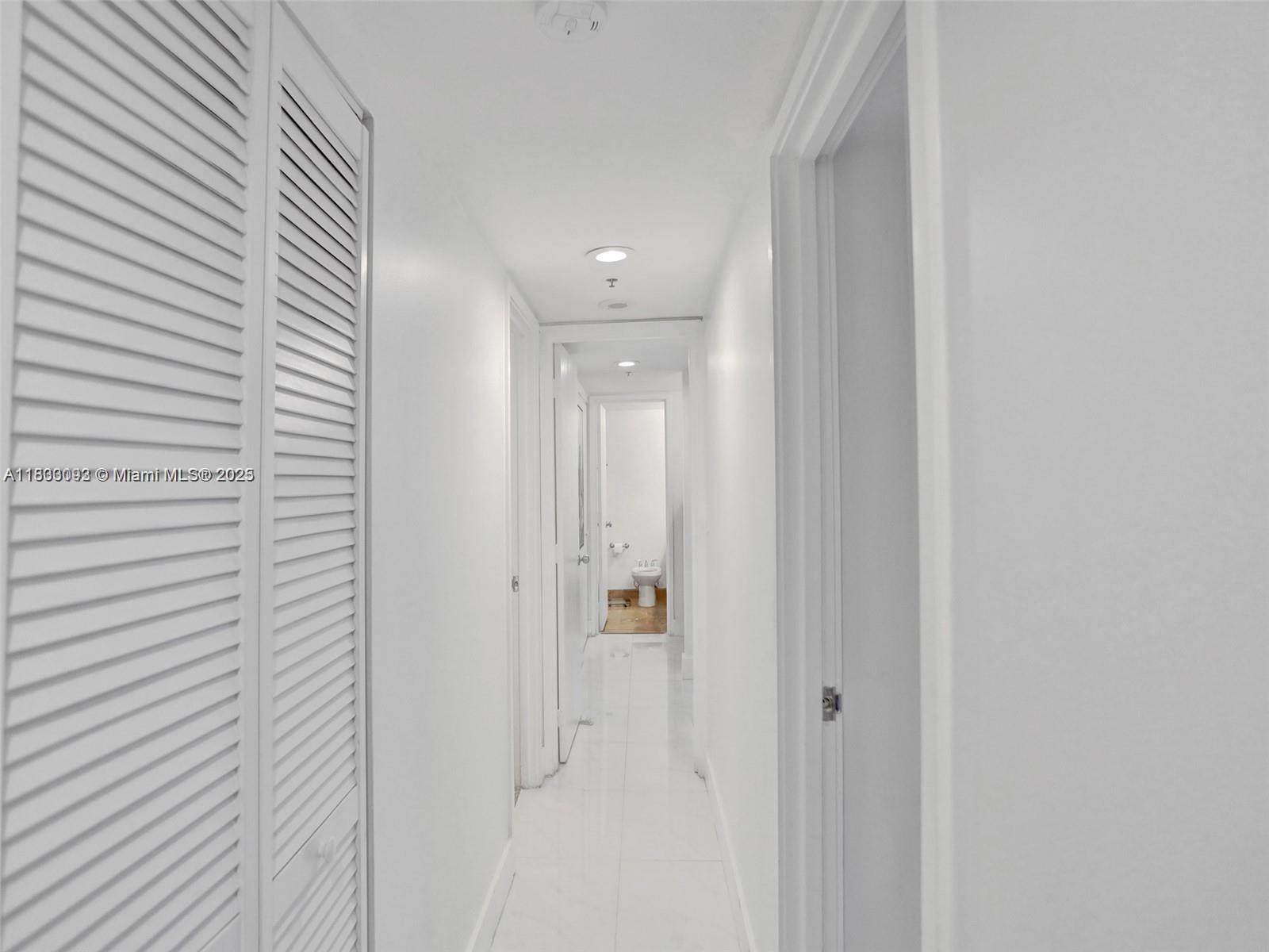 IMPERIAL AT BRICKELL COND - Residential