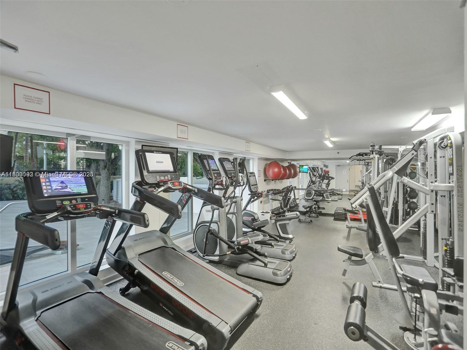 IMPERIAL AT BRICKELL COND - Residential