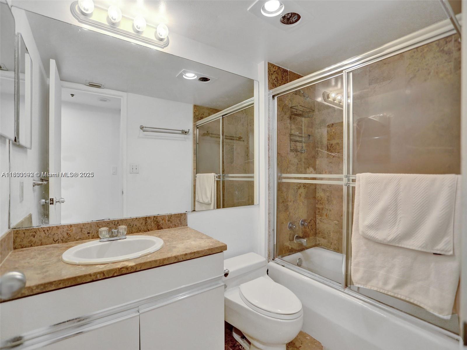 IMPERIAL AT BRICKELL COND - Residential