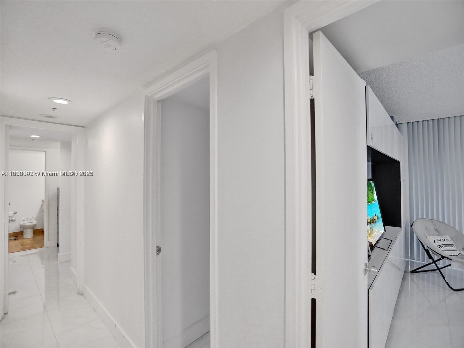 IMPERIAL AT BRICKELL COND - Residential