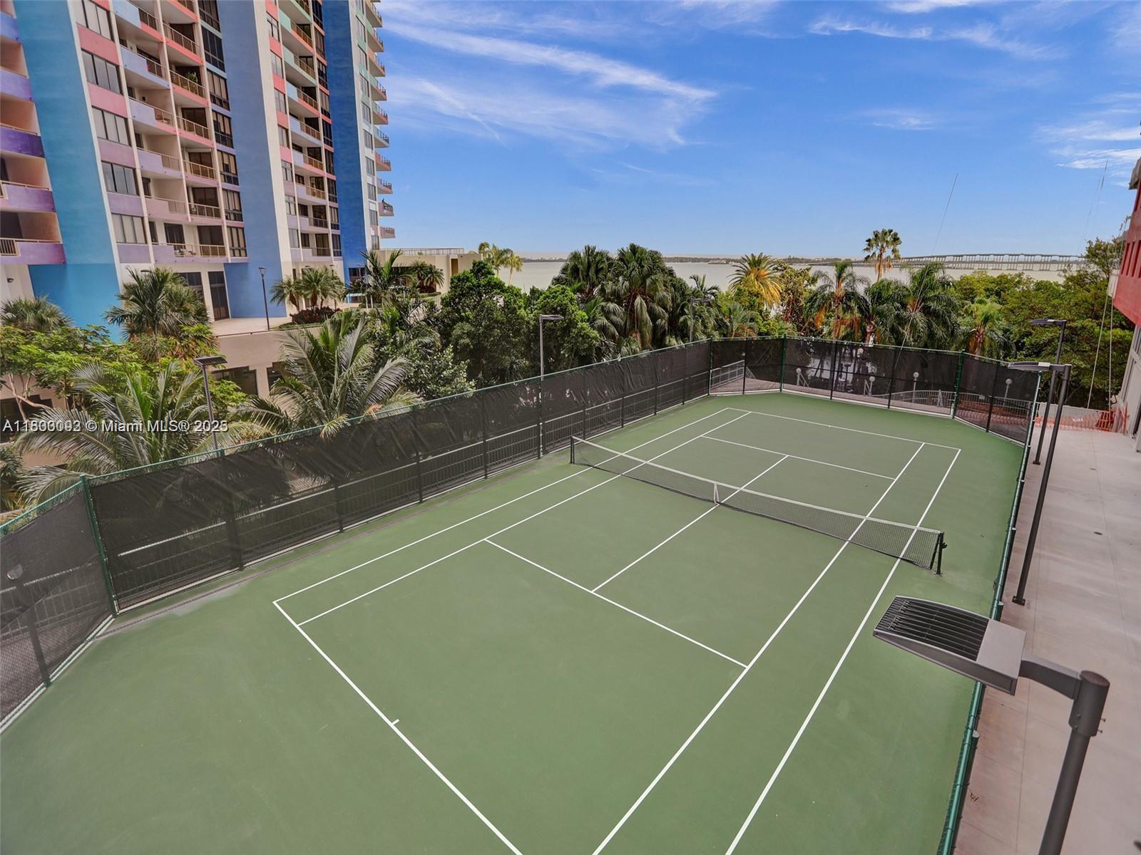 IMPERIAL AT BRICKELL COND - Residential