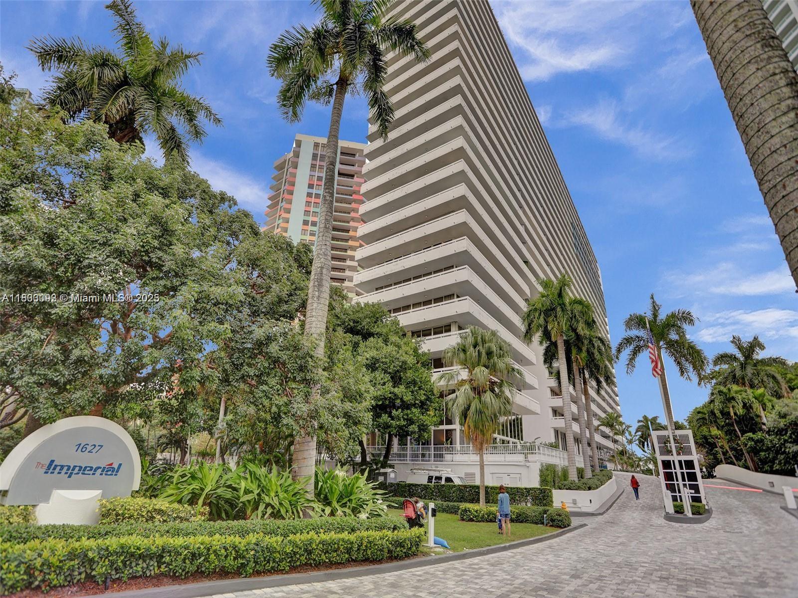 IMPERIAL AT BRICKELL COND - Residential