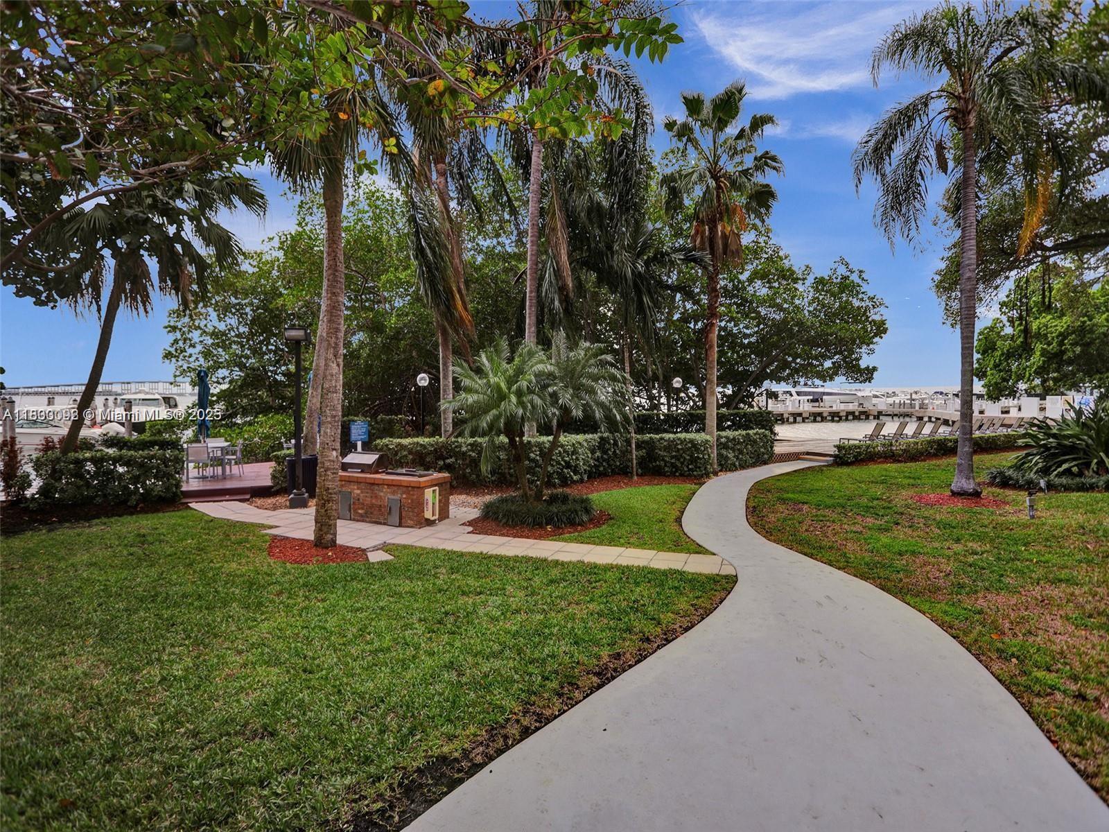 IMPERIAL AT BRICKELL COND - Residential