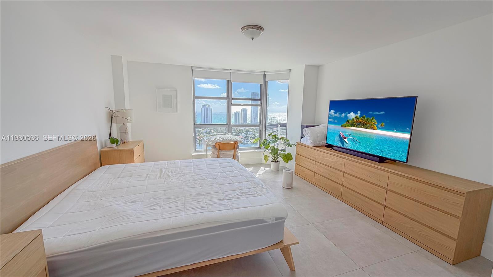 MYSTIC POINTE TOWER 500 C - Residential