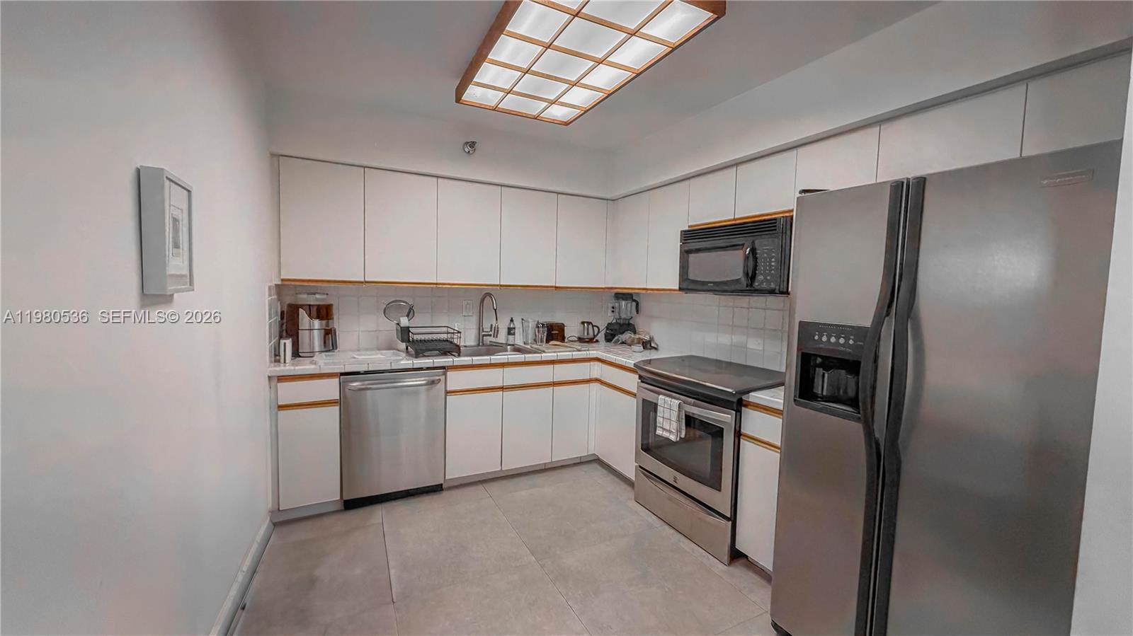 MYSTIC POINTE TOWER 500 C - Residential