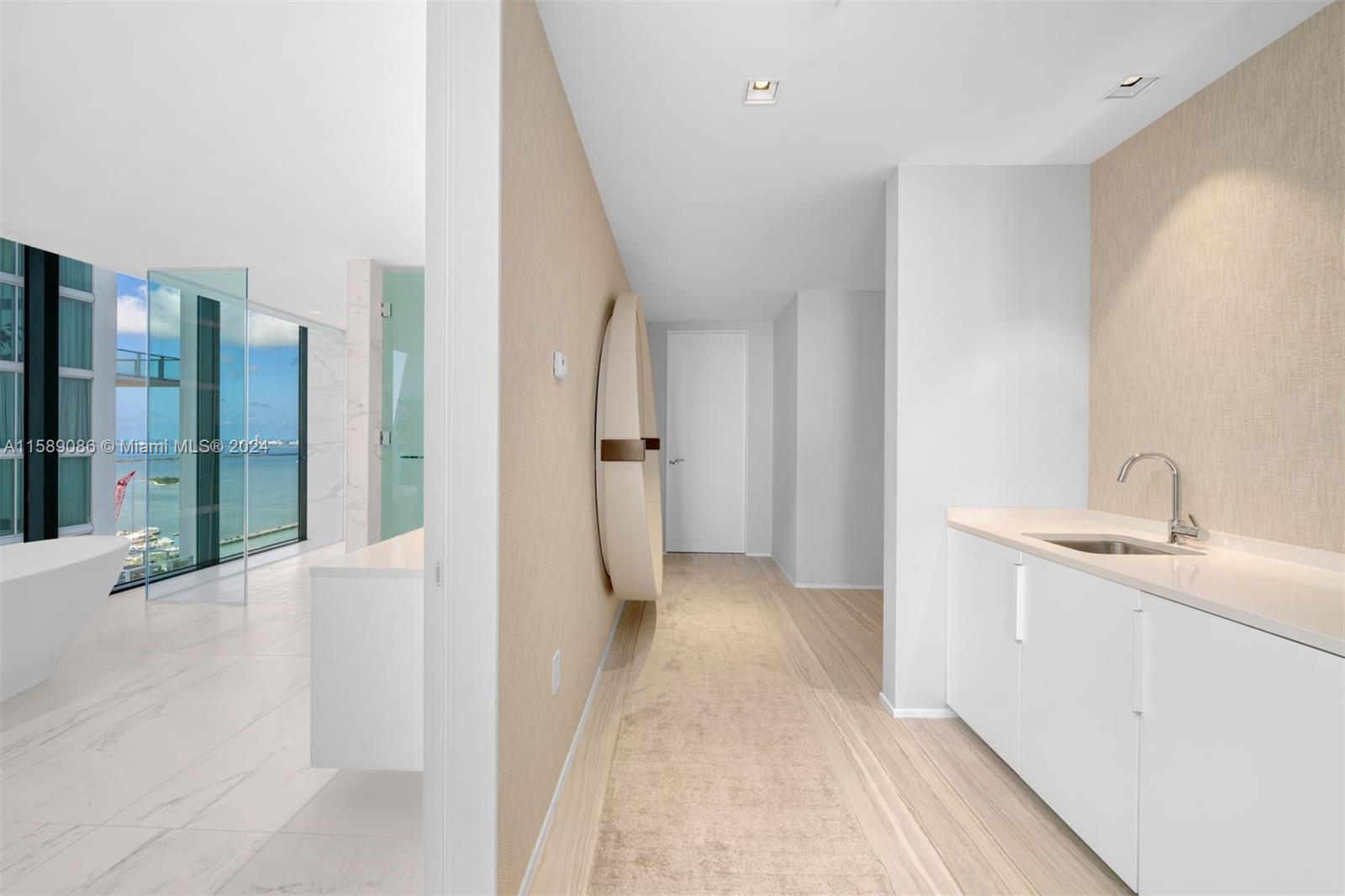 ONE THOUSAND MUSEUM CONDO - Residential