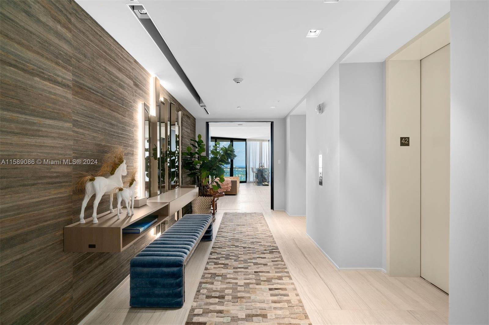 ONE THOUSAND MUSEUM CONDO - Residential