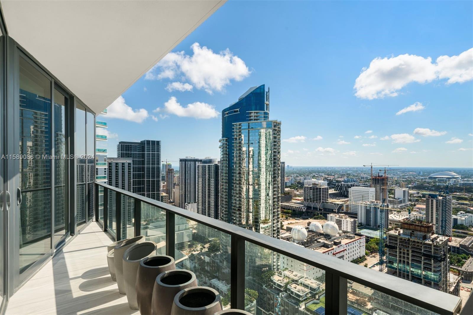 ONE THOUSAND MUSEUM CONDO - Residential