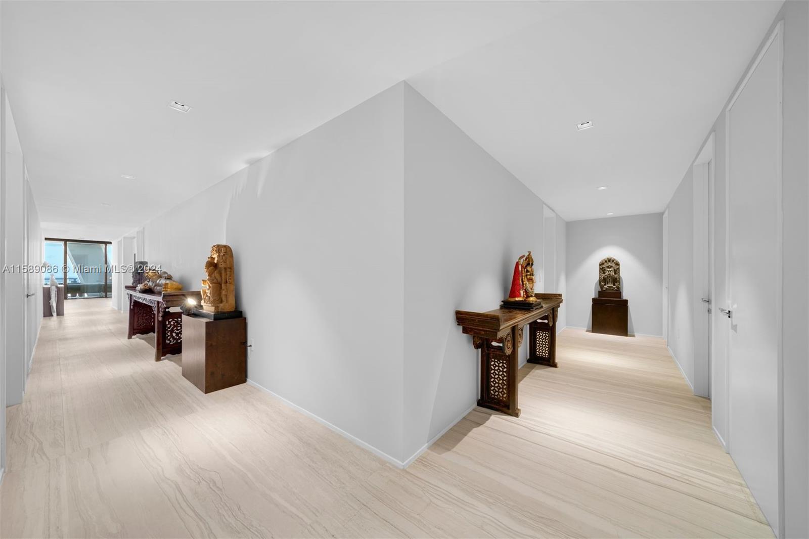 ONE THOUSAND MUSEUM CONDO - Residential