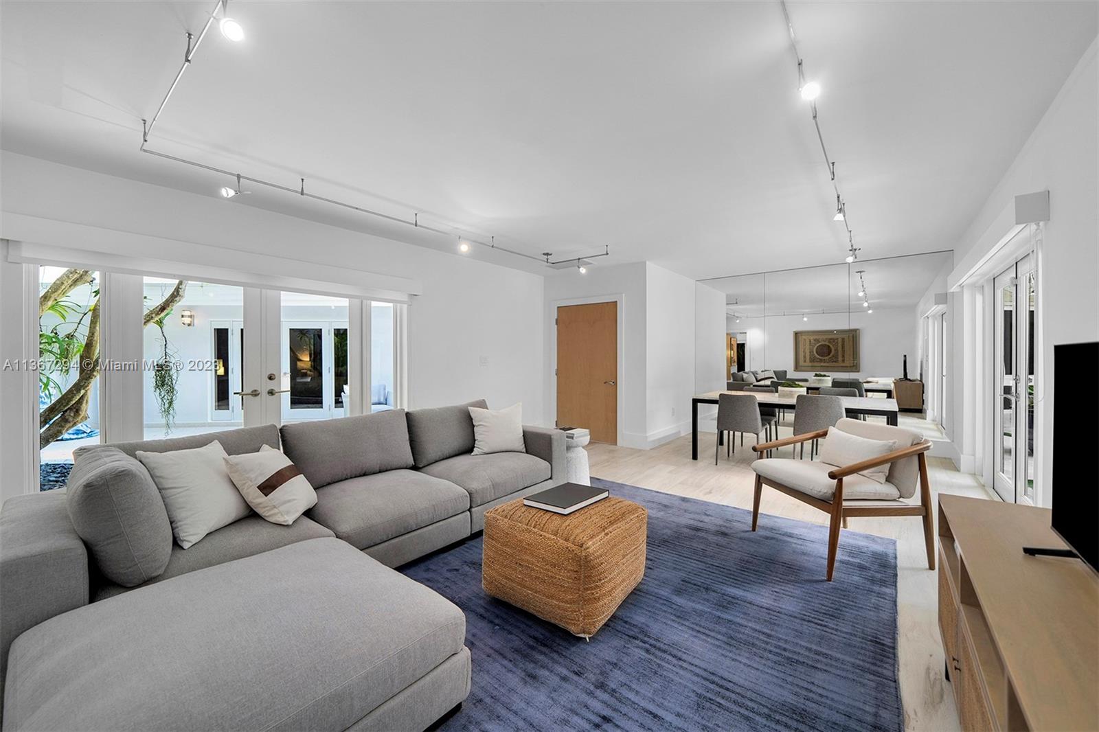 FELIX PARK HOME ACRES - Residential