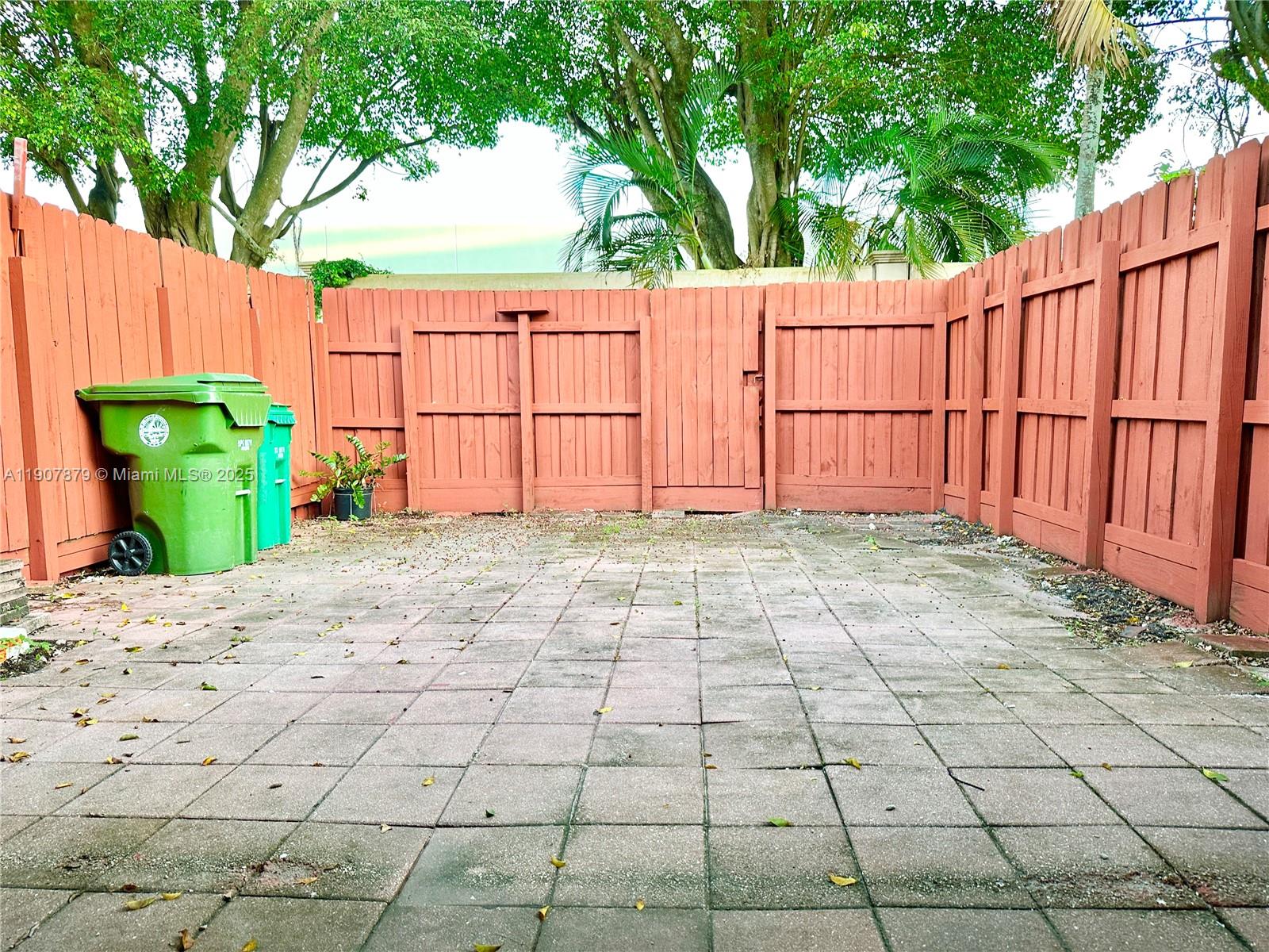 PEMBROKE POINTE SEC ONE - Residential