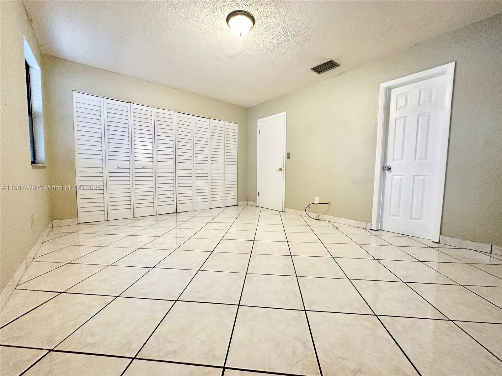 PEMBROKE POINTE SEC ONE - Residential