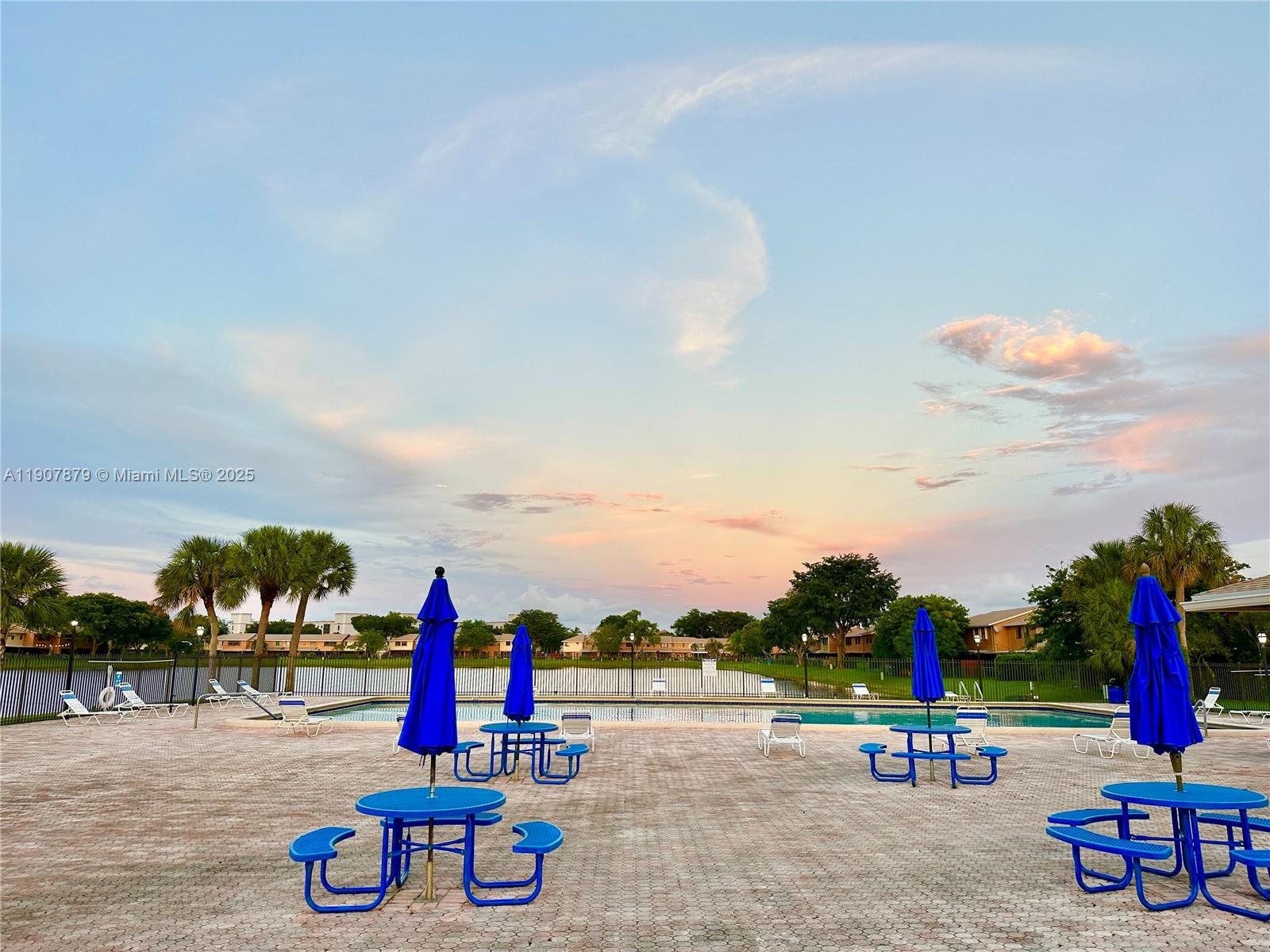 PEMBROKE POINTE SEC ONE - Residential