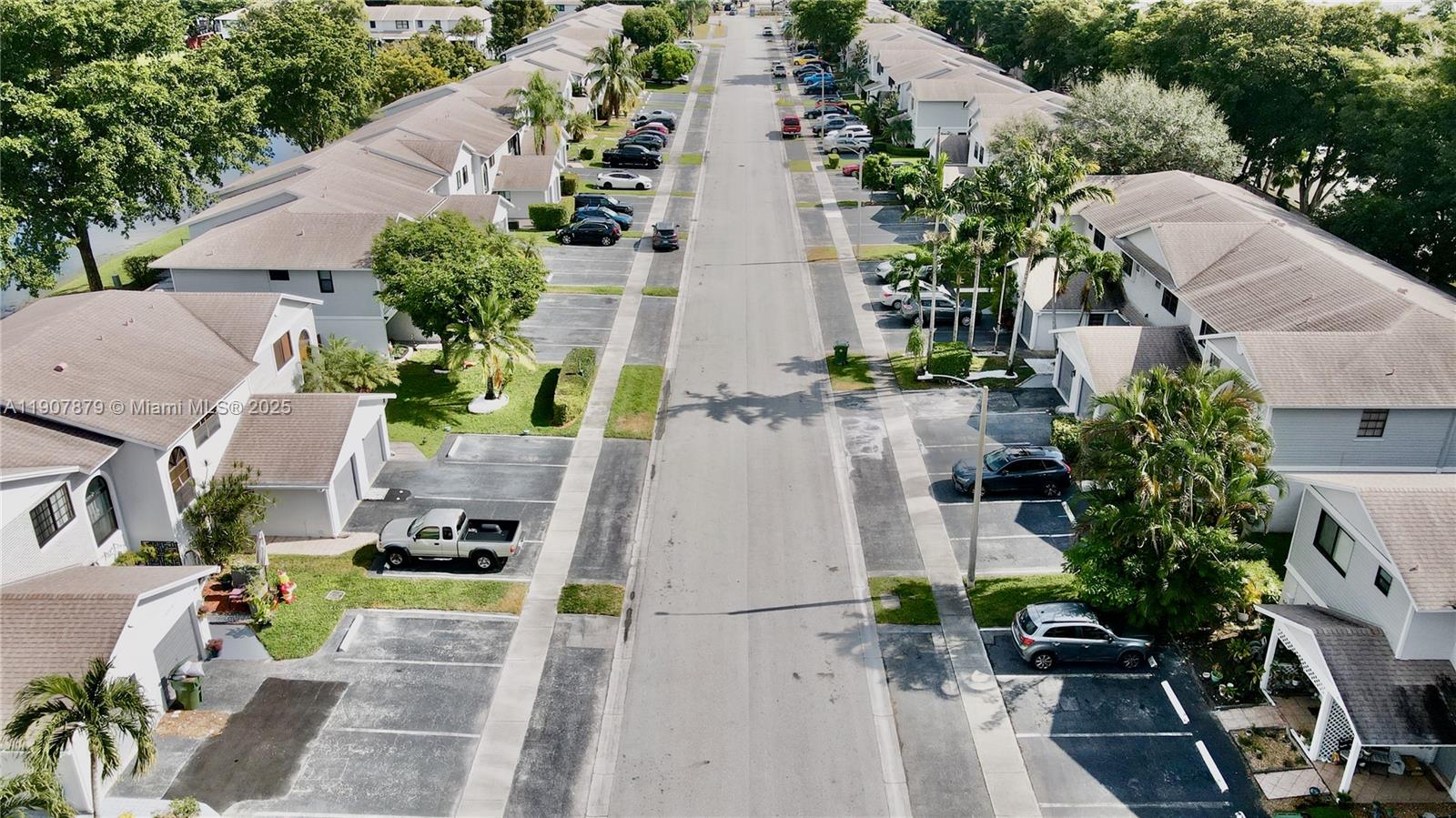 PEMBROKE POINTE SEC ONE - Residential