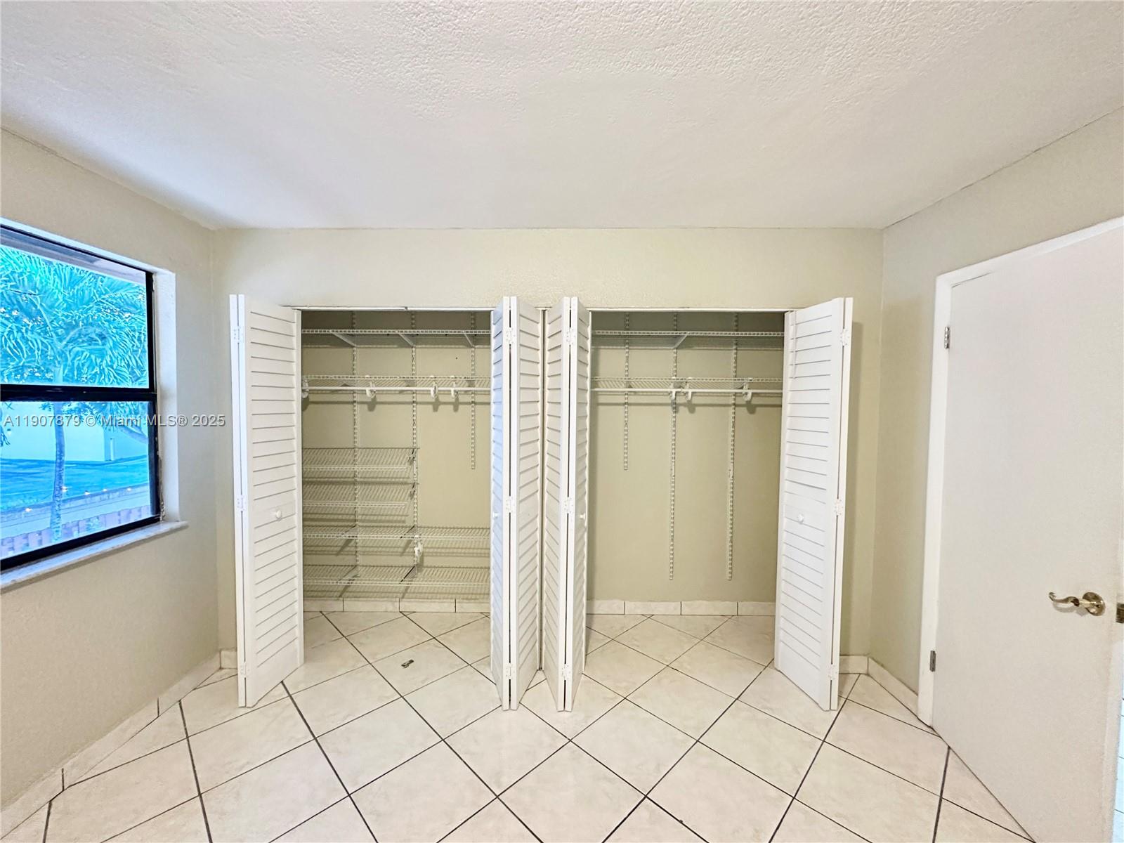 PEMBROKE POINTE SEC ONE - Residential