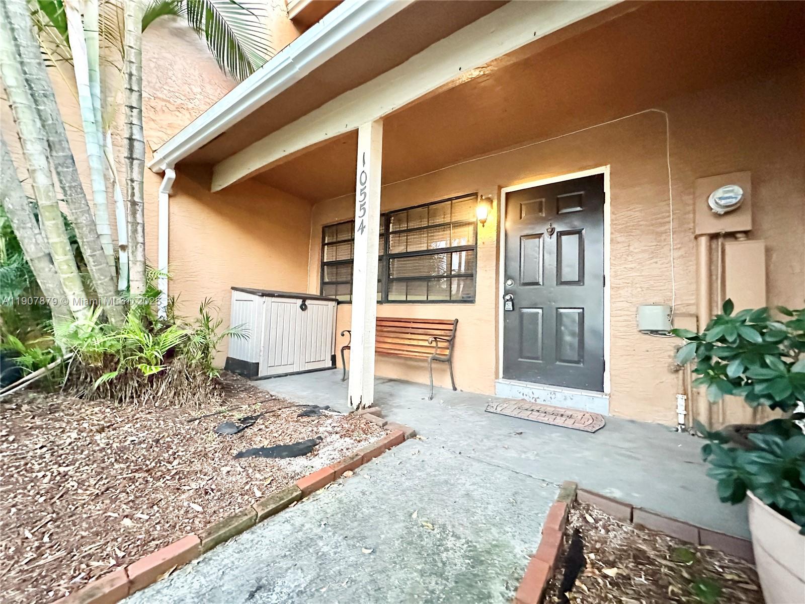 PEMBROKE POINTE SEC ONE - Residential