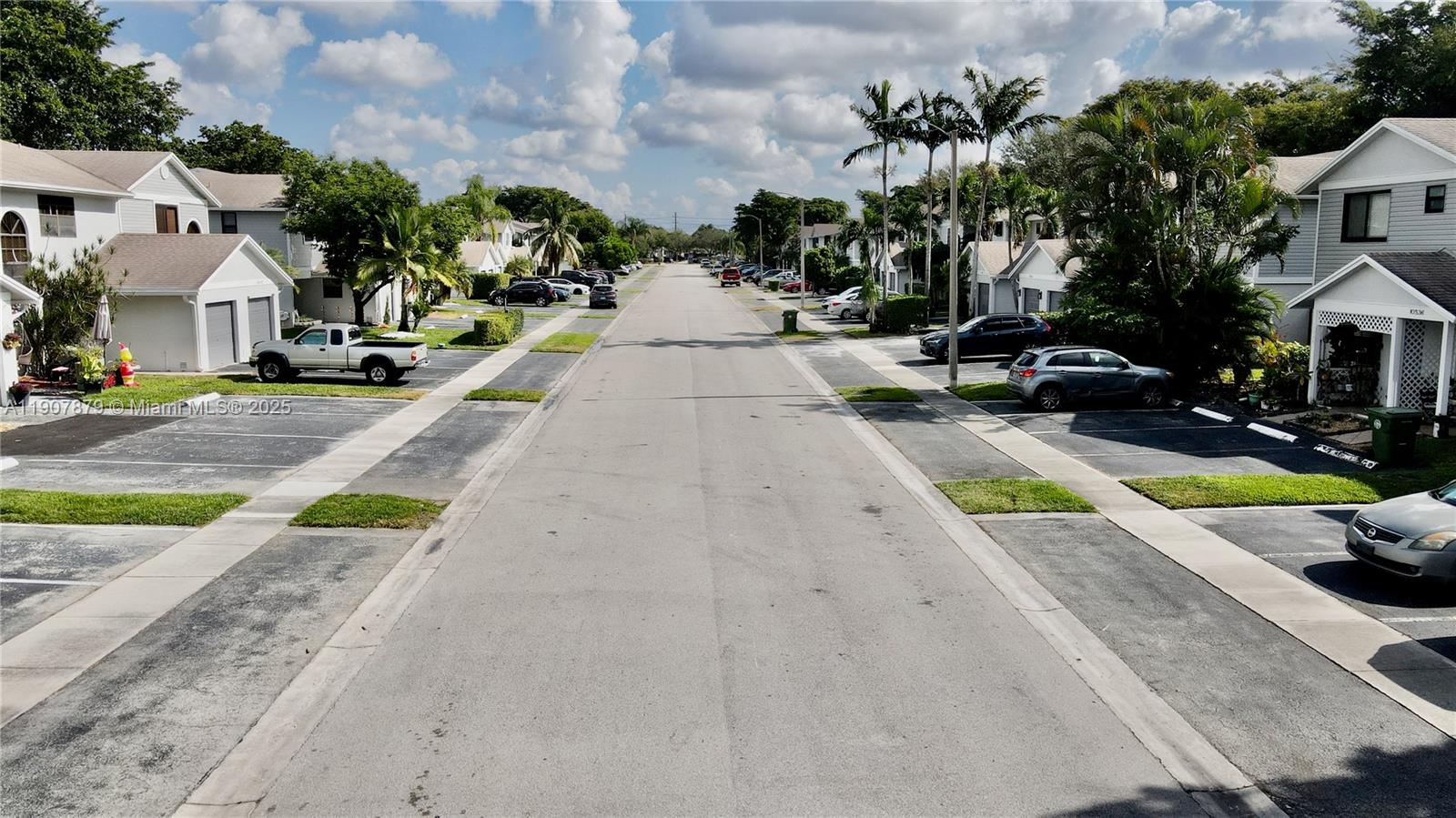 PEMBROKE POINTE SEC ONE - Residential