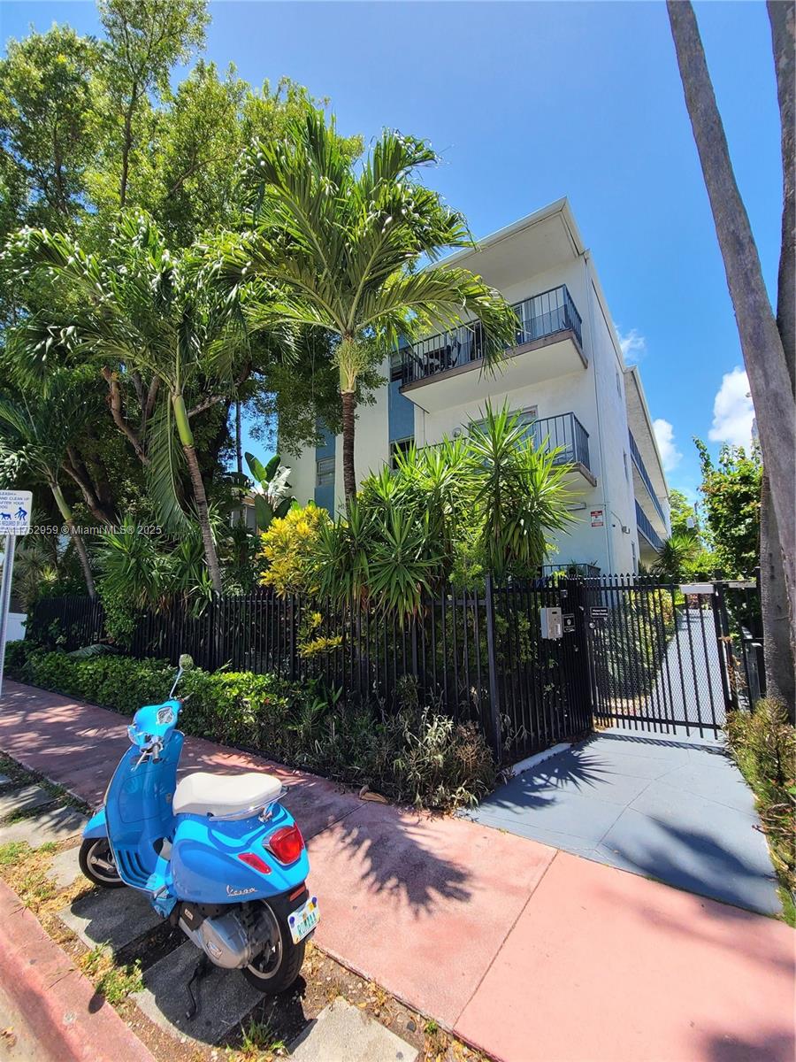 Property for Sale at 750 Michigan Ave 203, Miami Beach, Miami-Dade County, Florida - Bedrooms: 1 
Bathrooms: 1  - $250,000