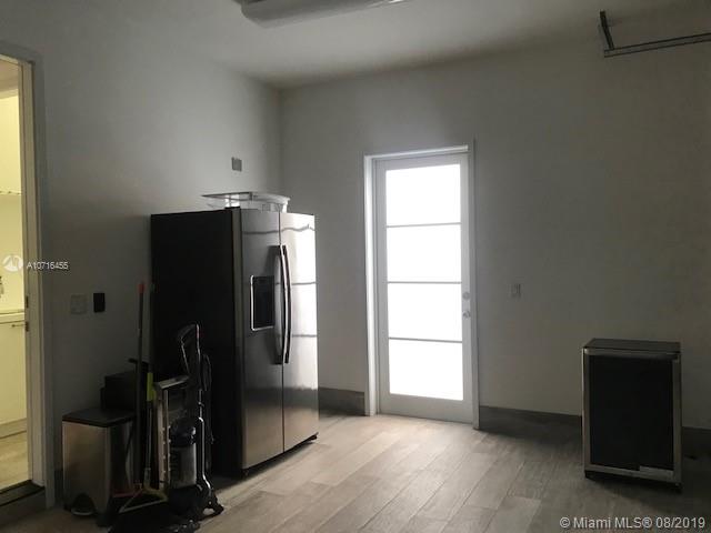 BEVERLY GARDENS - Residential Lease