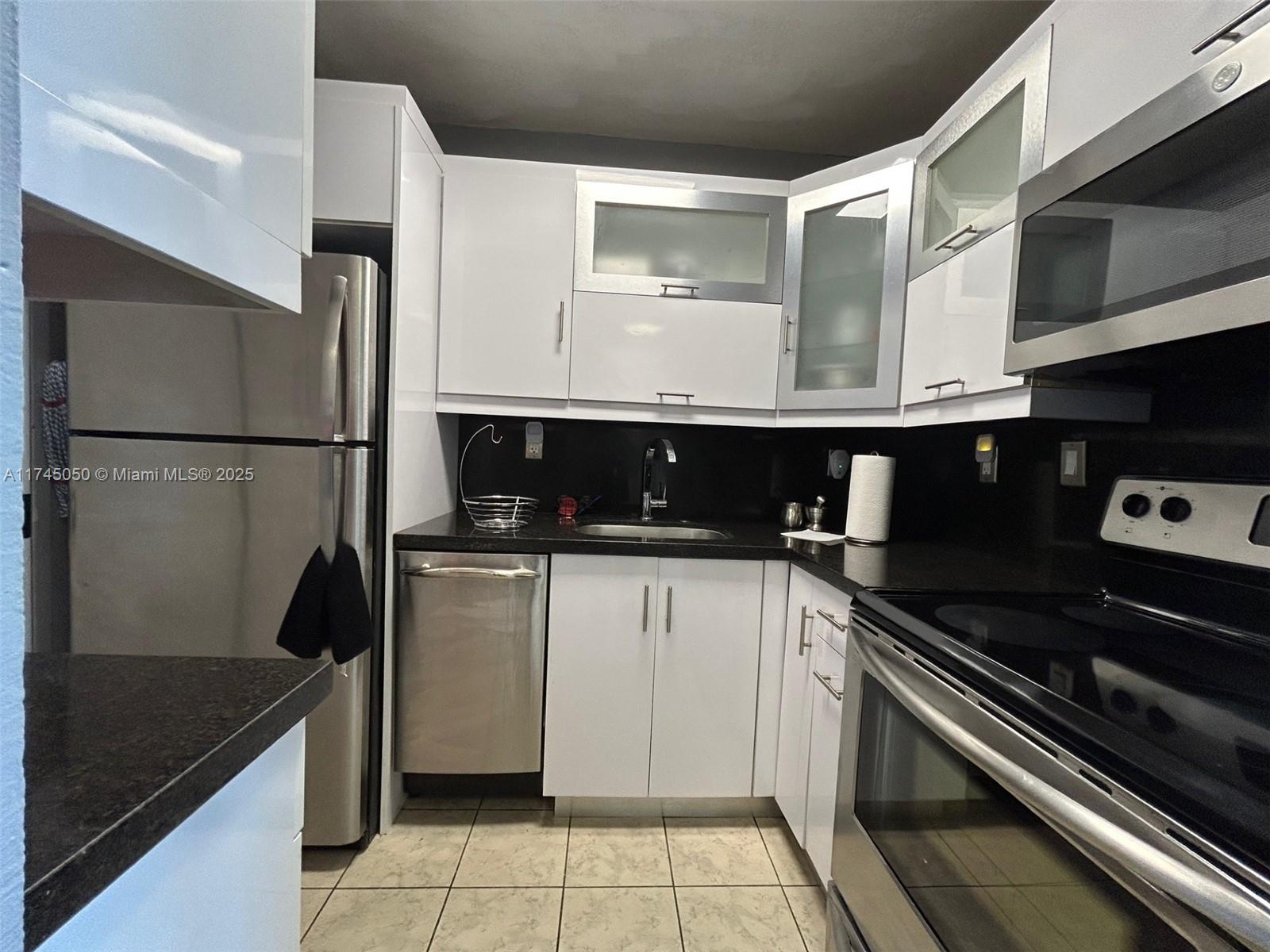 TRITON TOWER CONDO - Residential